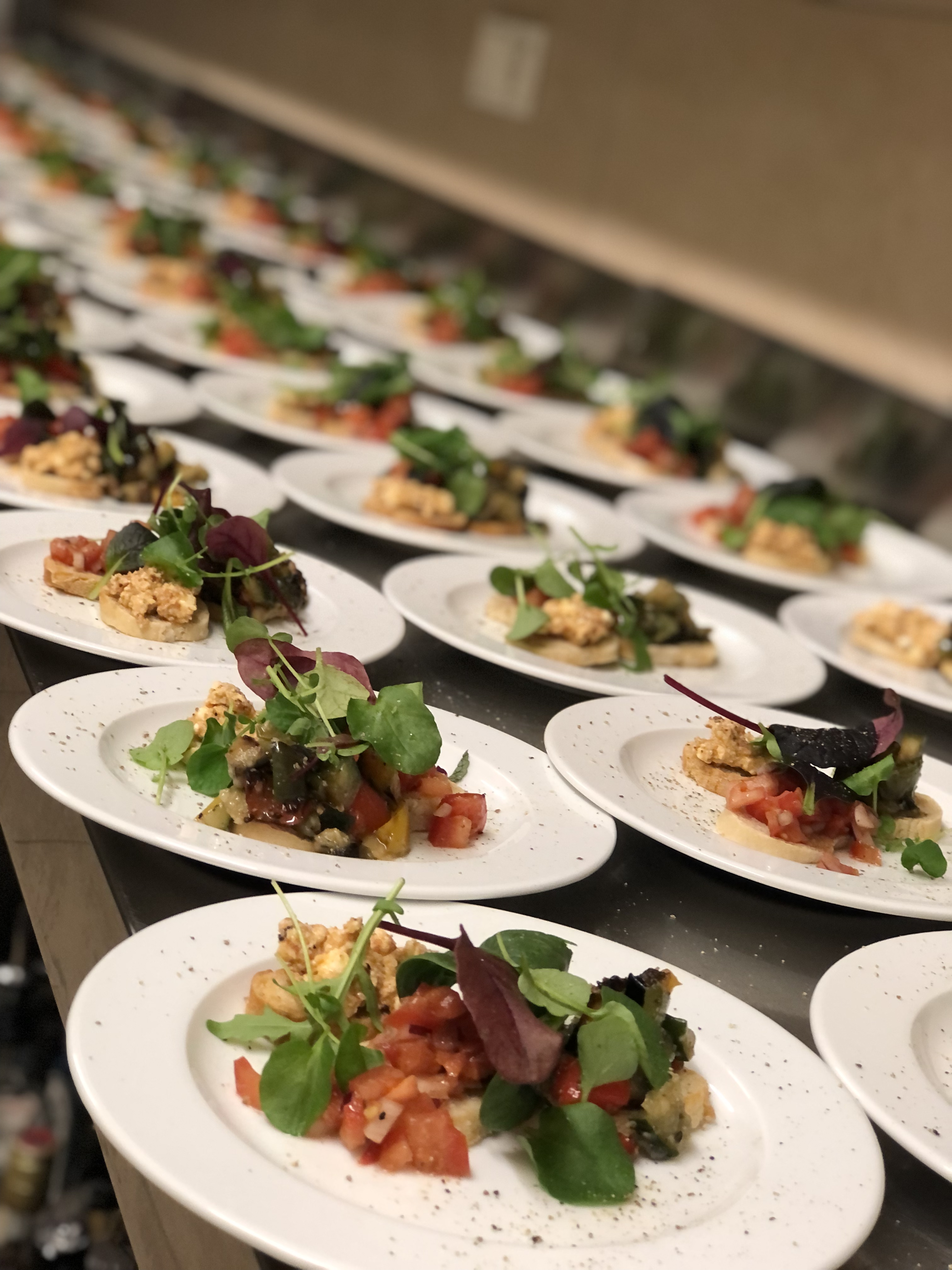 Plant-Based Catering Düsseldorf – pflanzliches Fingerfood-Buffet von Limeberry